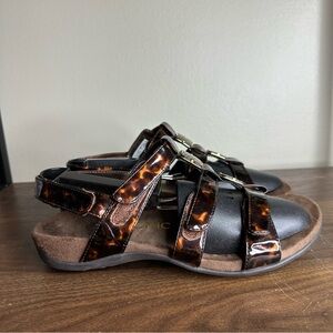 Vionic Brown Amber Adjustable Strap Sandals 8 Womens